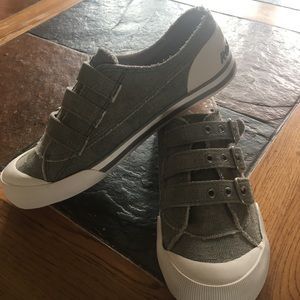 Rocketdog jolissa sneakers size 8